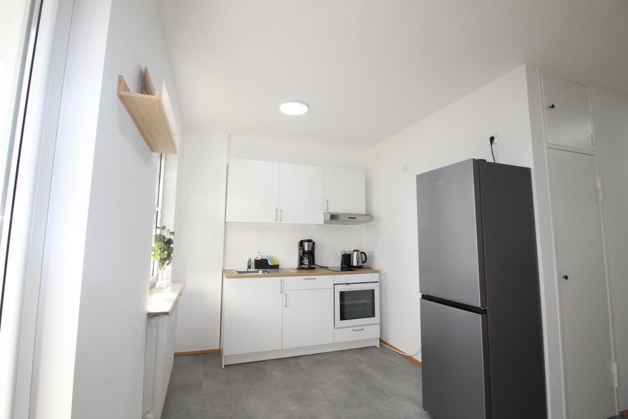 Apartmenthaus Kitzingen - Grosszuegige Wohnungen Fuer Je 6 Personen Mit Balkon Exterior photo